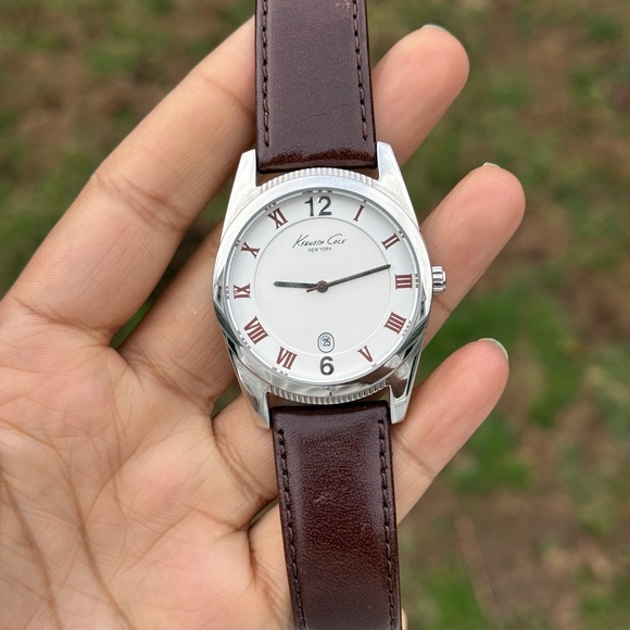 Kenneth Cole Silver Case Watch with Brown Strap White Dial classic men’s watch - Picture 8 of 10